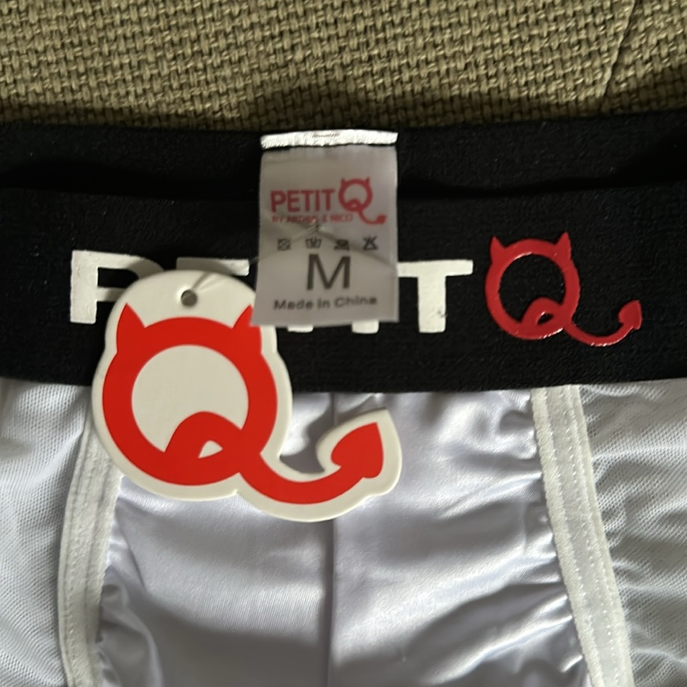 Brand new mesh and silk trunk from PetitQ - Picture 3 of 4